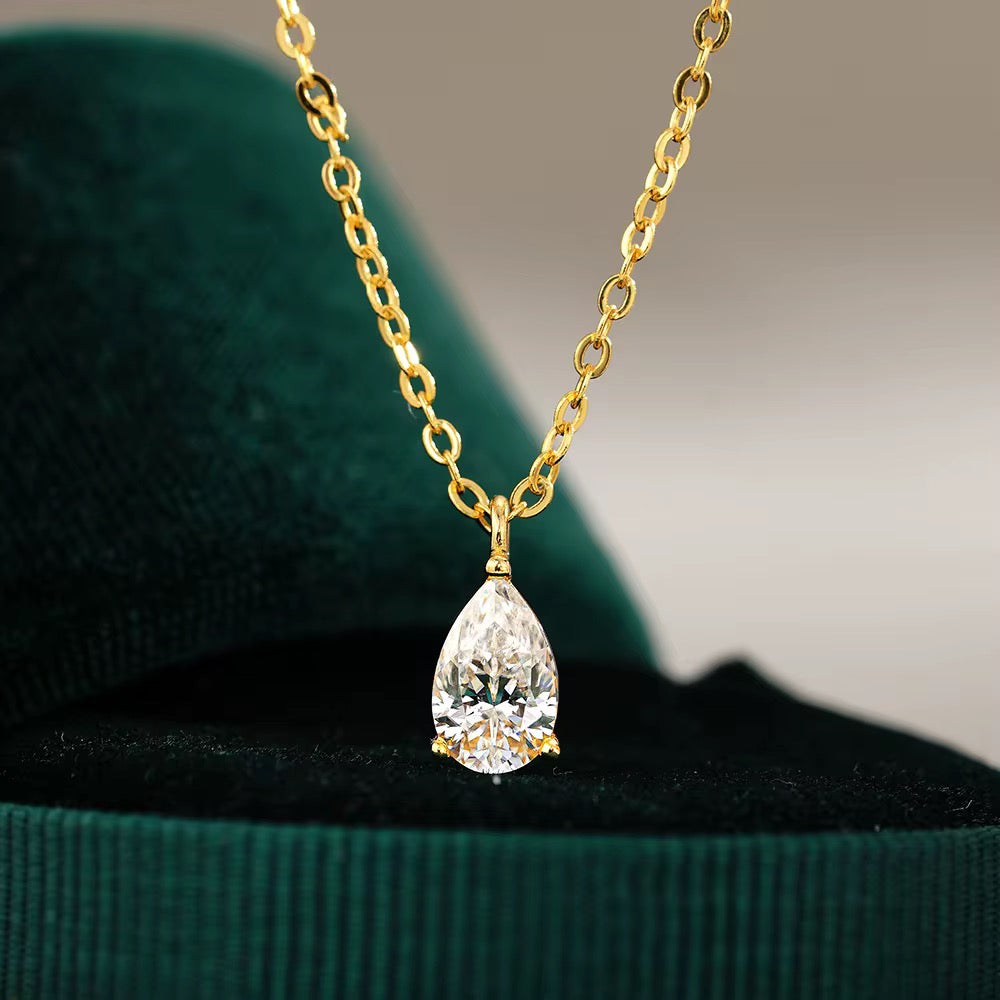 TEARDROP MOISSANITE NECKLACE