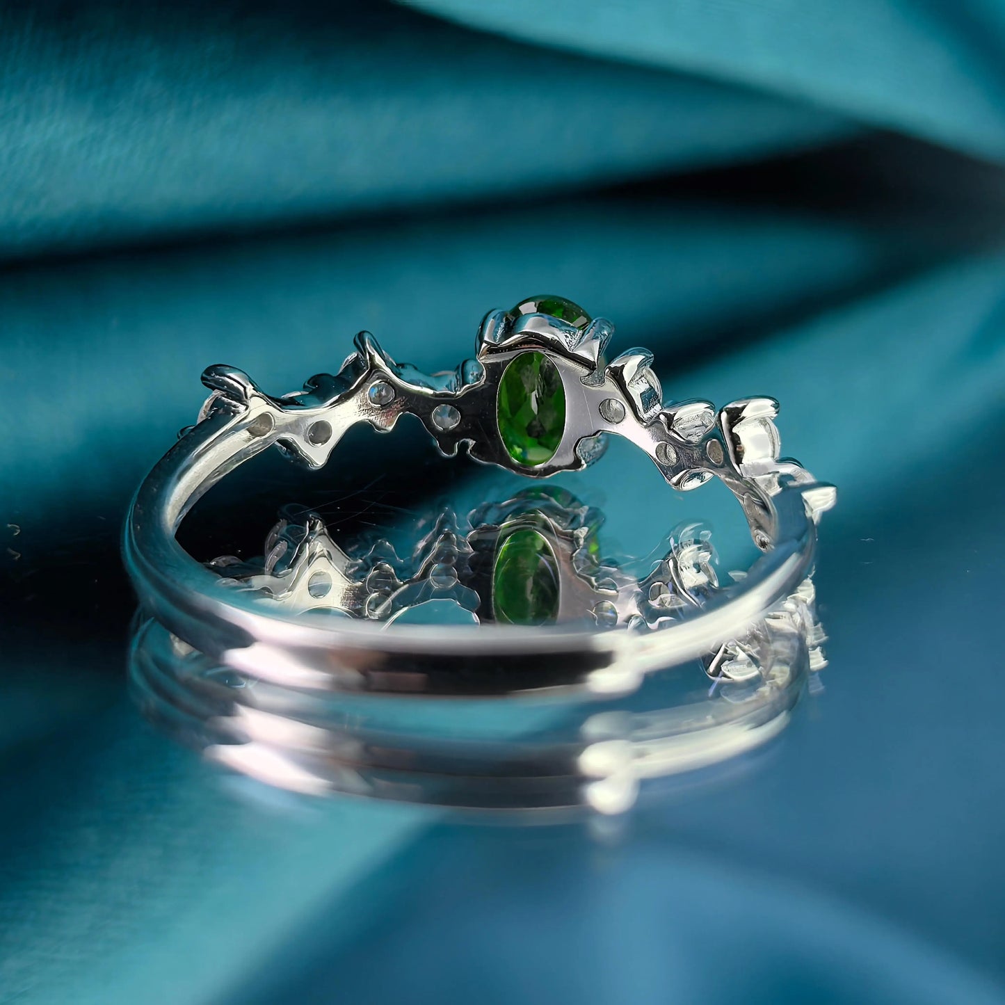 Diopside Crescent Ring