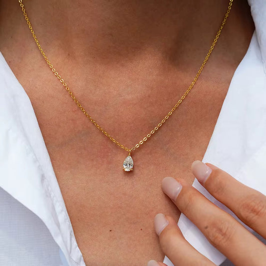 TEARDROP MOISSANITE NECKLACE