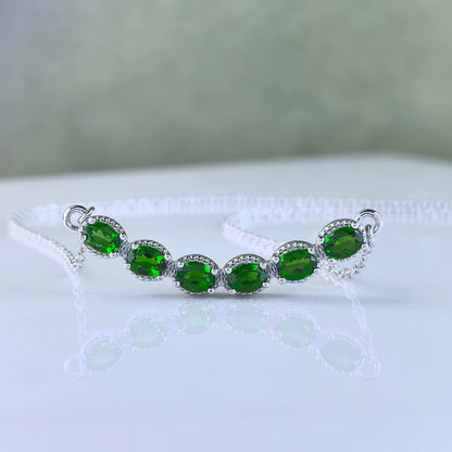 Green Diopside Curve Necklace