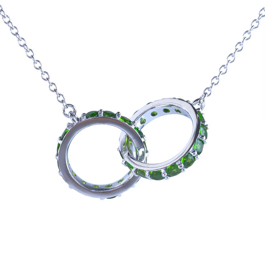 Interlocking Diopside Rings Necklace