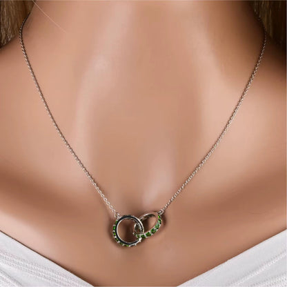 Interlocking Diopside Rings Necklace